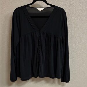 Lucky Brand Black Long-Sleeve V-Neck Button-Front Top